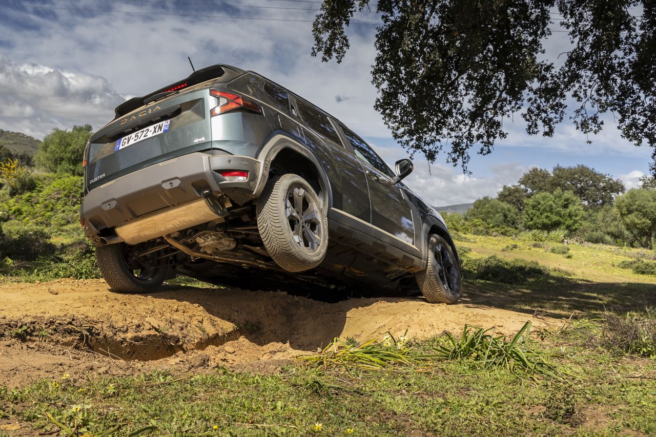 Czy to początek końca klasycznego 4x4 w Dacii? Przekonamy się w 2026 roku