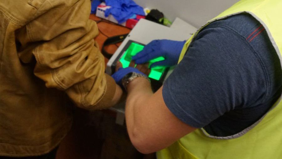 Wandal skończył w rękach policji z Lublińca.