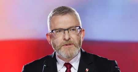 Grzegorz Braun nakręcił falę hejtu. Koncert odwołany