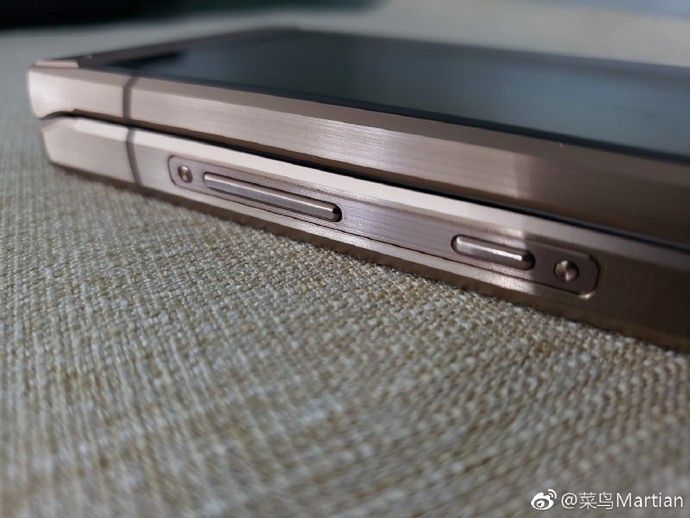 #wSkrócie: Samsung W2019 na zdjęciach, składany Galaxy F w drodze i Snapdragon 8150 w bazie Geekbench 2