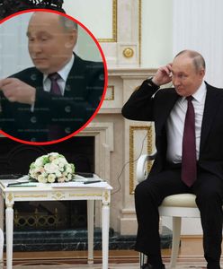 Komedia na Kremlu. Putin musiał pomóc gościowi z Afryki