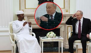 Komedia na Kremlu. Putin musiał pomóc gościowi z Afryki