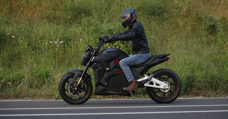 Alrendo TS Bravo trafiło do sprzedaży. Jest tak tani, jak obiecywano