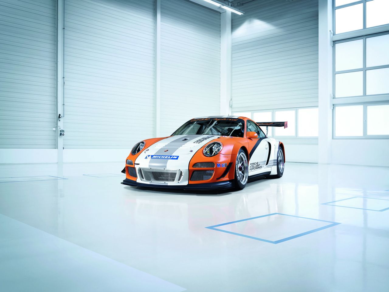 Porsche 911 GT3 R Hybrid (997)