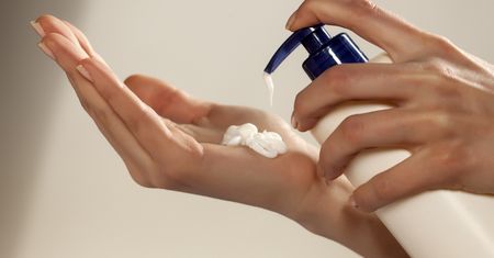 Cellulit - zapobieganie i zwalczanie. Proste sposoby na lepszą kondycję skóry