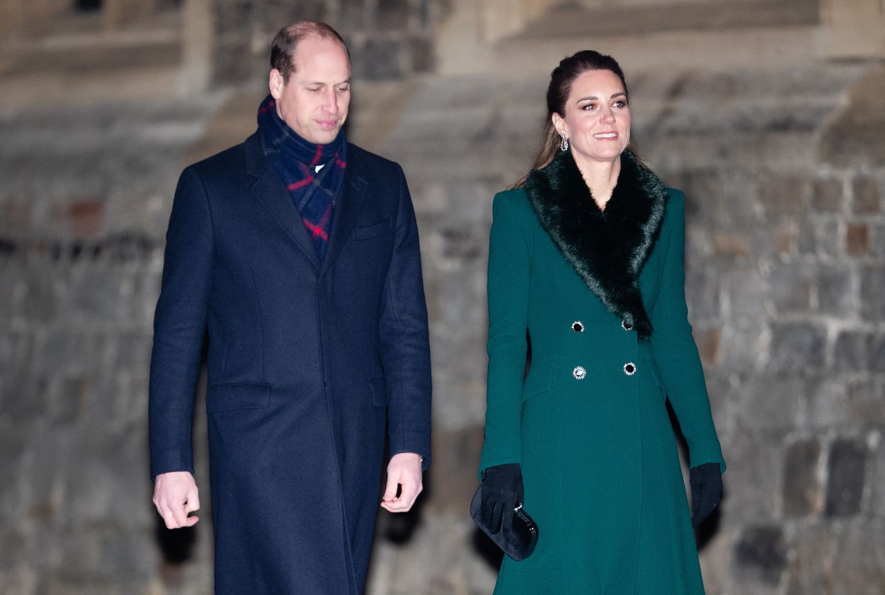 Zdjęcia obiegły sieć. William i Kate mieli nie przestrzegać obostrzeń