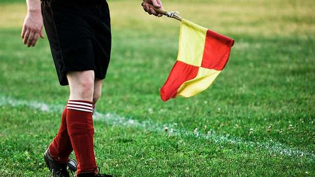 Na czym polega spalony? Anglicy wiedzą, jak wytłumaczyć zawiłości piłki nożnej! 1