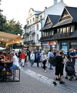 Magnes za 25 zł, oscypek za prawie 30 zł. Oto ceny na Krupówkach