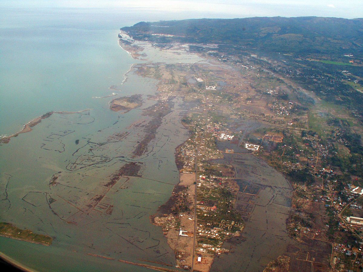 Indonezja po trzęsieniu ziemi i tsunami w 2004 r.