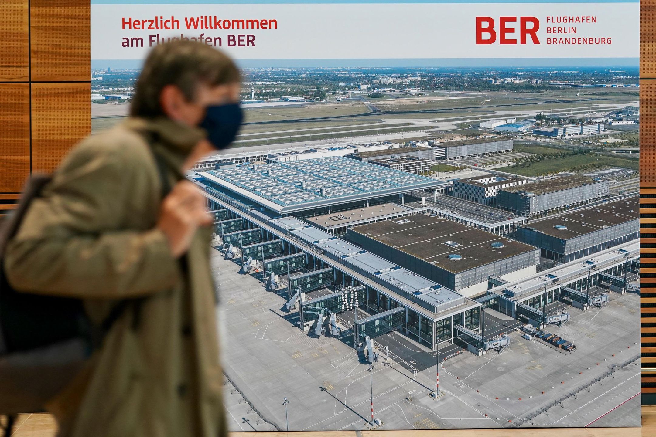 Lotnisko Berlin-Brandenburg miało powstać w pięć lat. Budowano je trzy razy dłużej. W tym czasie rzeczywistość znacząco się zmieniła