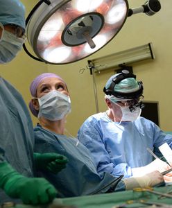 Marian Zembala: maleje liczba chirurgów, trzeba uatrakcyjnić ten zawód