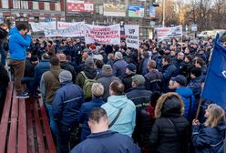 W kilkunastu miastach Polski protestują listonosze