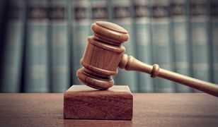 Eksmisja samotnego ojca z synem wstrzymana. Interweniował wiceminister Patryk Jaki