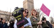 "Aborcja na żądanie bez przepraszania". XVIII Manifa przeszła ulicami Warszawy
