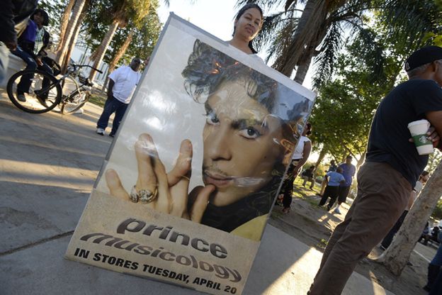 Trwa śledztwo ws przyczyn śmierci Prince’a