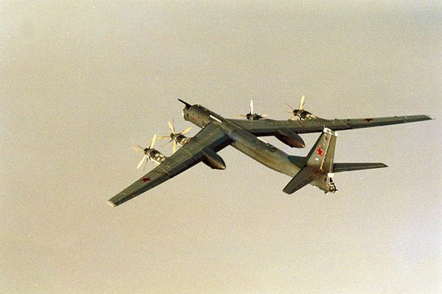 Katastrofa bombowca strategicznego Tu-95 w Rosji. Wybuchł silnik