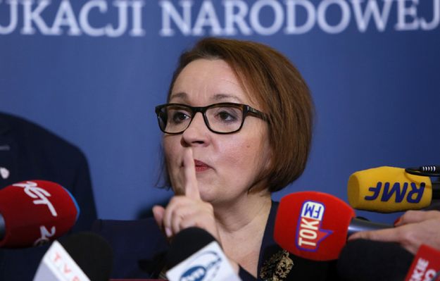 Broniarz: jedynym organizatorem poniedziałkowych pikiet jest ZNP. Nieprawdziwe i oszczercze informacje minister Zalewskiej