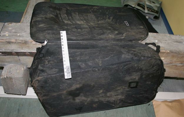Makabryczne odkrycie - ciało znalezione w walizce. Policja ustaliła tożsamość zmarłego