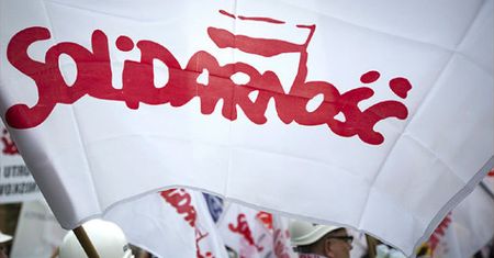 Szykuje się wielka demonstracja wsparcia dla PiS: "Solidarność", Kluby "GP" i środowisko Radia Maryja