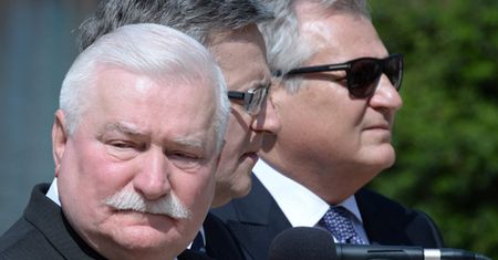 List byłych prezydentów. Bronisław Komorowski: to jest szkodliwe