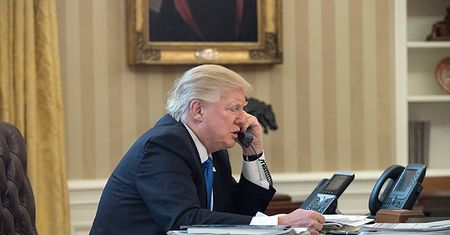 Burzliwa rozmowa Donalda Trumpa z australijskim premierem. Zakończyło się rzuceniem słuchawką