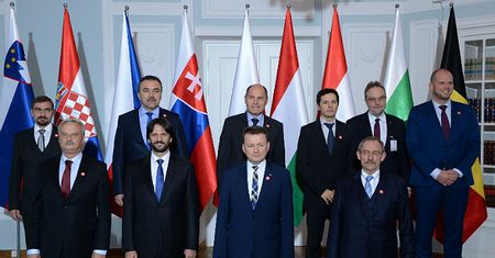 W Polsce powstanie Migracyjne Centrum Kryzysowe. Błaszczak: chcemy wspierać uchodźców w miejscach, gdzie naprawdę są uchodźcami