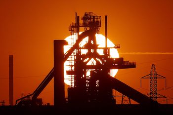 Globalny kryzys energetyczny? IEA przedstawia rekomendacje