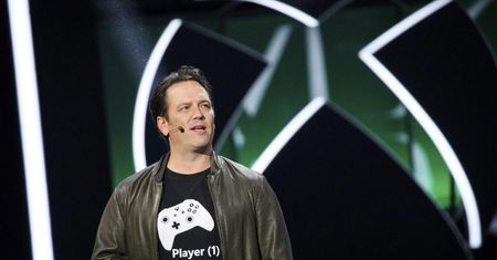 Phil Spencer zapowiada start nowej generacji: granie, a nie komunikaty