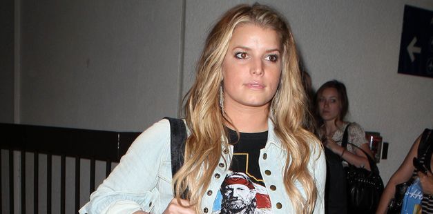 Jessica Simpson nie jest przy nadziei