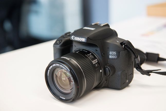 Canon EOS 800D