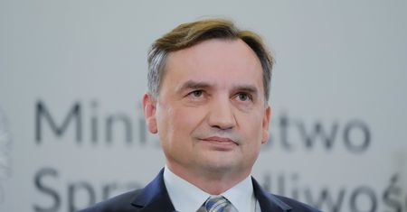 Zbigniew Ziobro triumfuje. Po jego interwencji SN uchylił niekorzystny wyrok dla zwolnionych bez odprawy