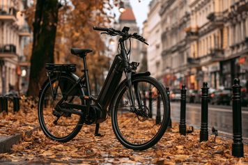 Jesień nie musi oznaczać końca sezonu. Jak przygotować rower elektryczny na chłodniejsze miesiące?