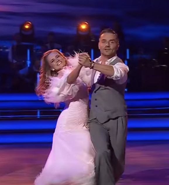 Marcin Rogacewicz i Agnieszka zatańczyli walca angielskiego 