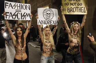 NAGI PROTEST... przeciwko anoreksji!