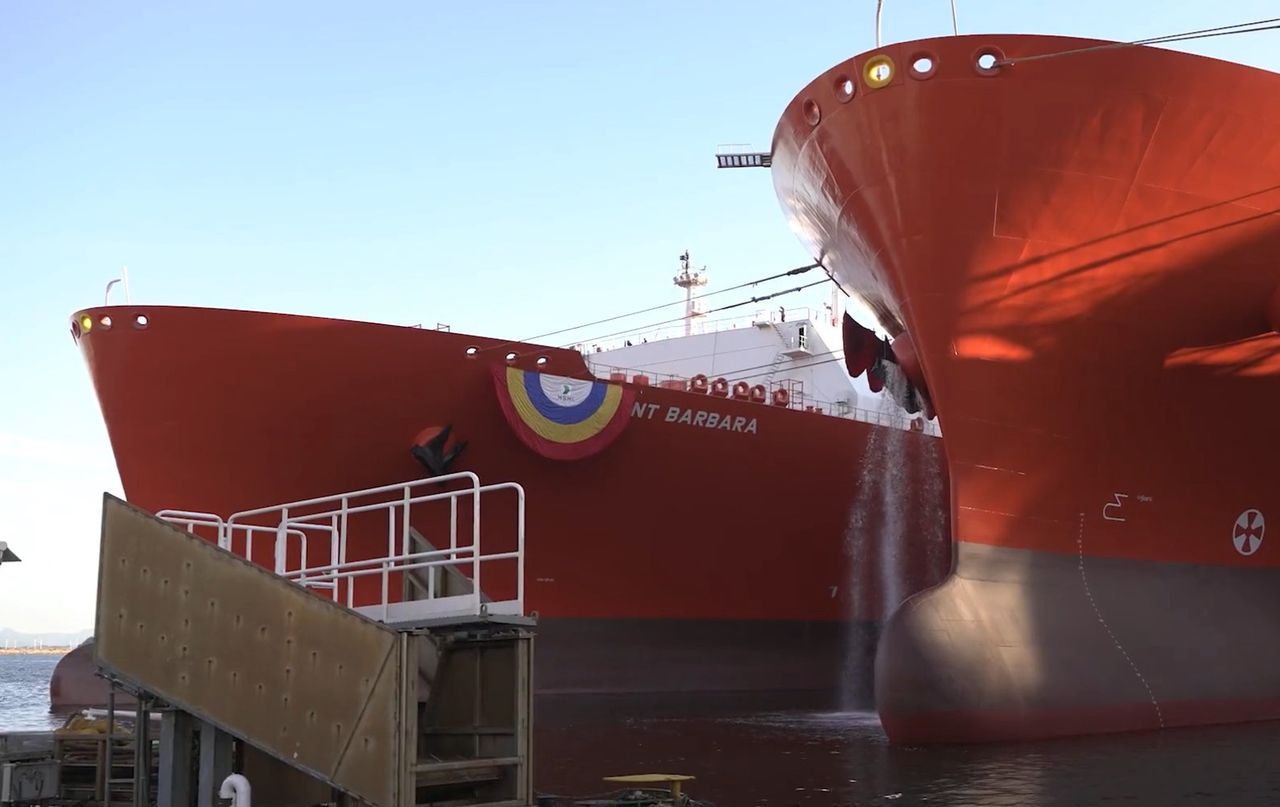 Dwa nowe metanowce dla Polski. Zbudowała je koreańska stocznia