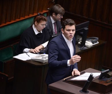 Poseł od Hołowni zawieszony. Partia wydała oświadczenie ws. skandalu