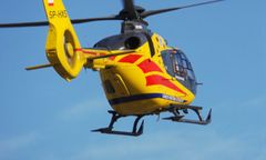 Zator. Poważny wypadek dwóch aut i busa