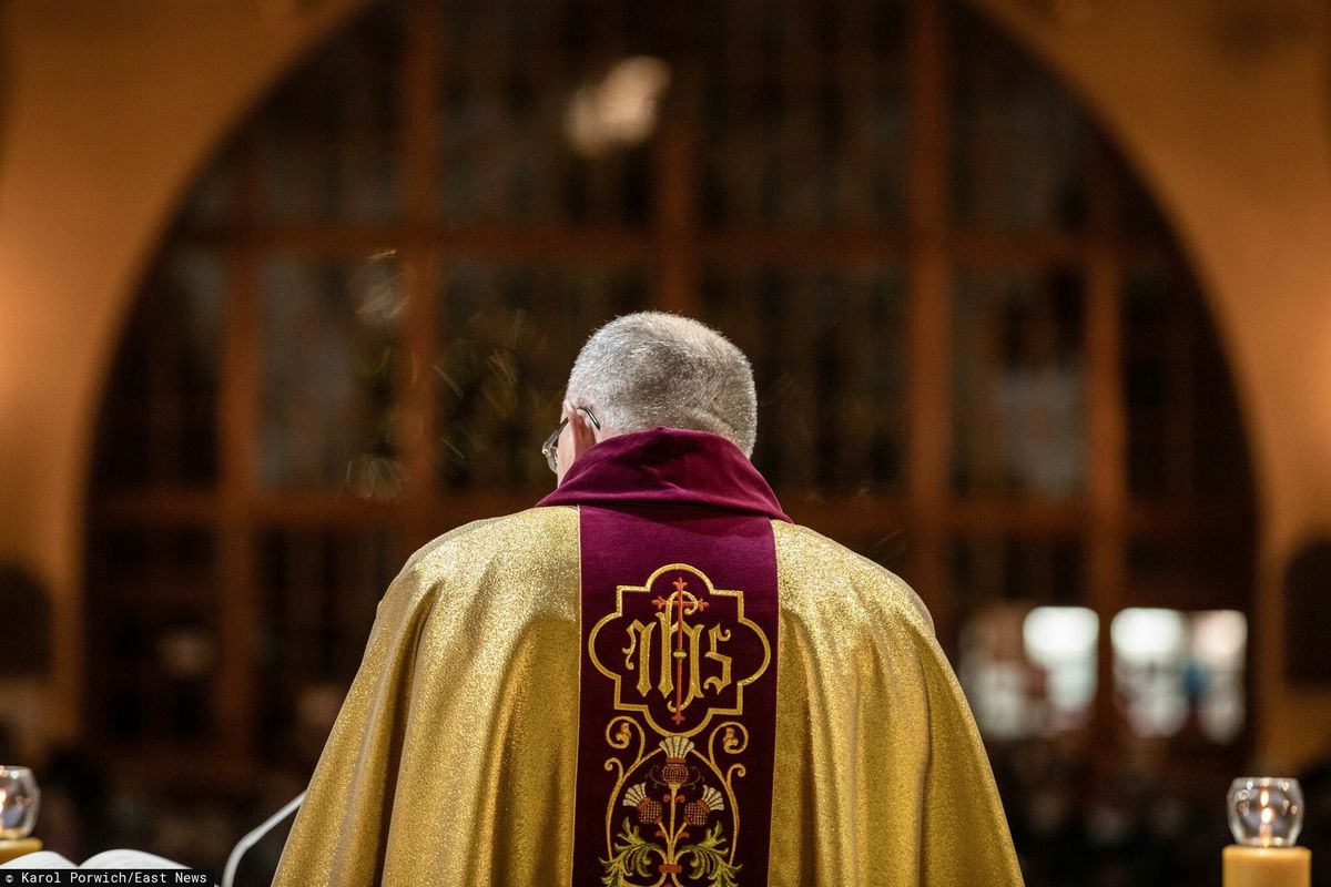 "Bohaterowie pokazują, że to nie oni chcą odchodzić, ale to Kościół wypycha ich swoimi działaniami ze swoich szeregów" 