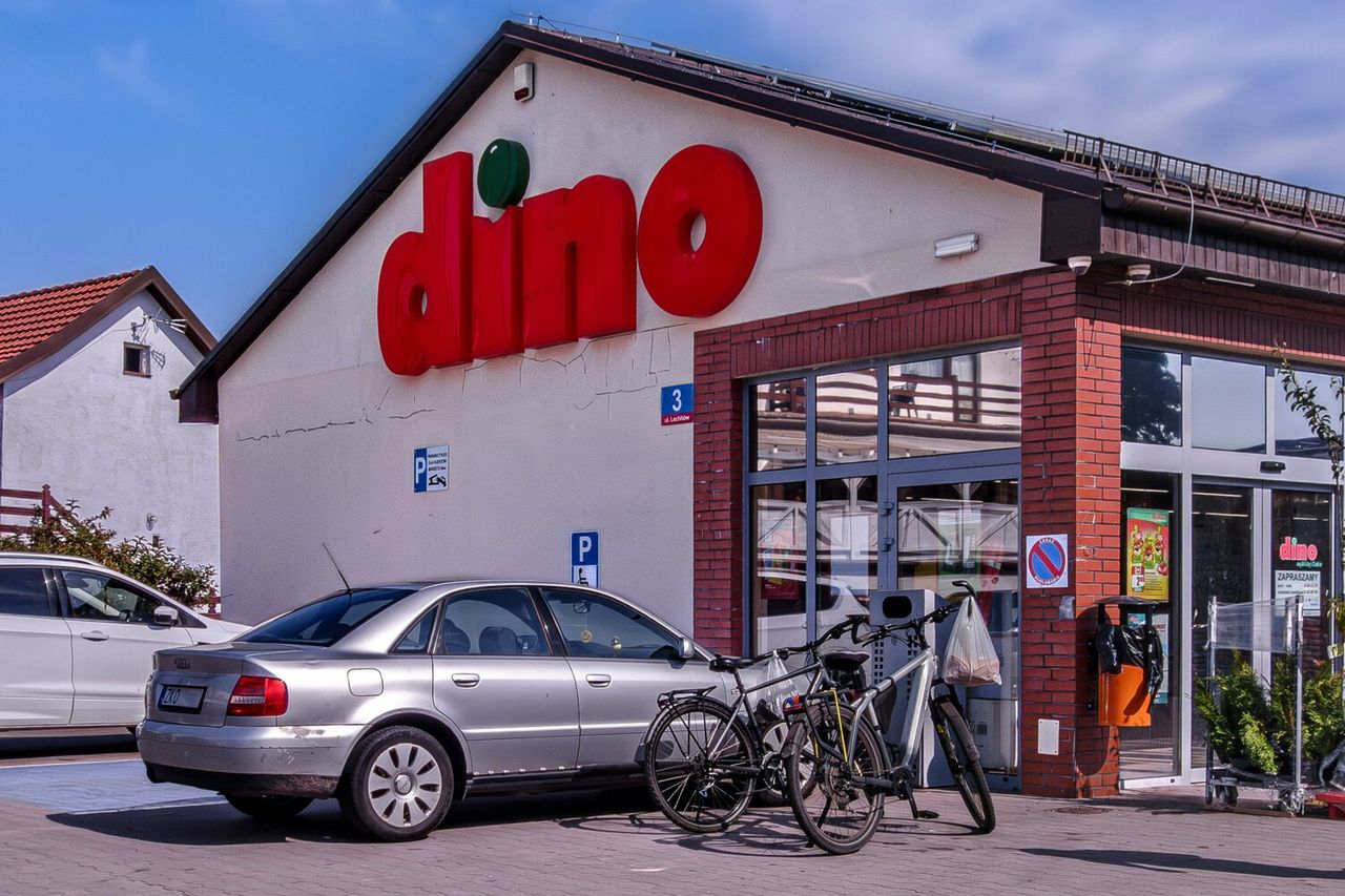 "Firma nie słucha pracowników". Rośnie temperatura wokół sporu z Dino