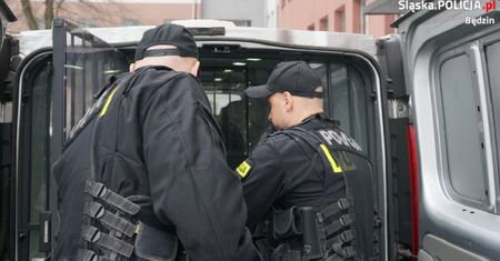 Porwali i uwięzili 18-latka. Chodziło o 1,5 tys. złotych