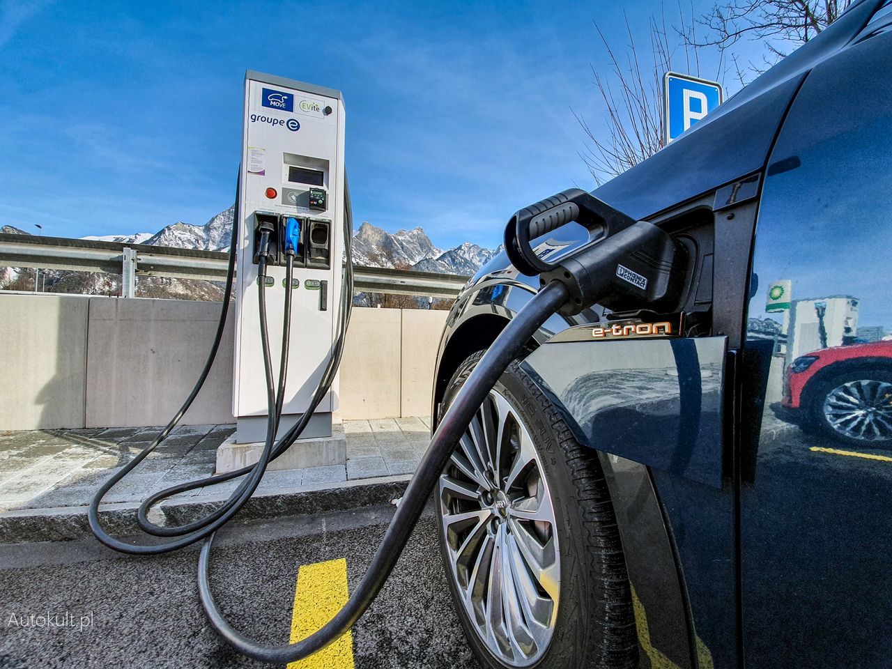 Charging an electric car