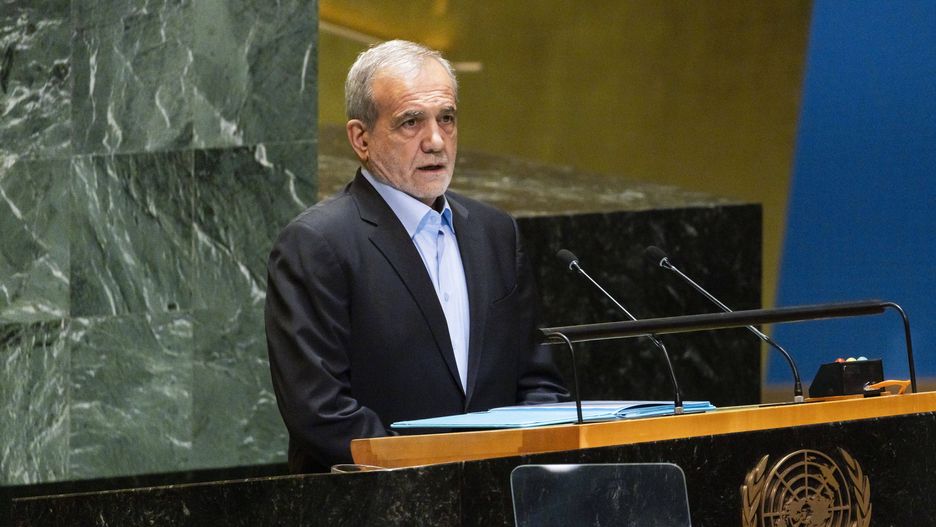 United Nations General Assembly holds annual high-level General Debate
epa11623034 Iran's President Masoud Pezeshkian addresses the General Debate of the 79th session of the United Nations General Assembly at United Nations Headquarters in New York, New York, USA, 24 September 2024. The annual high-level General Debate gathers world leaders from 24 to 28 September, and 30 September under the theme, 'Leaving no one behind: acting together for the advancement of peace, sustainable development and human dignity for present and future generations'.  EPA/JUSTIN LANE 
Dostawca: PAP/EPA.
JUSTIN LANE