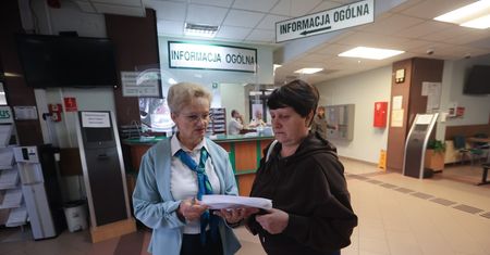 Rzeszów: Strajk ostrzegawczy pracowników ZUS. Przez dwie godziny znaczna część urzędników odeszła od biurek