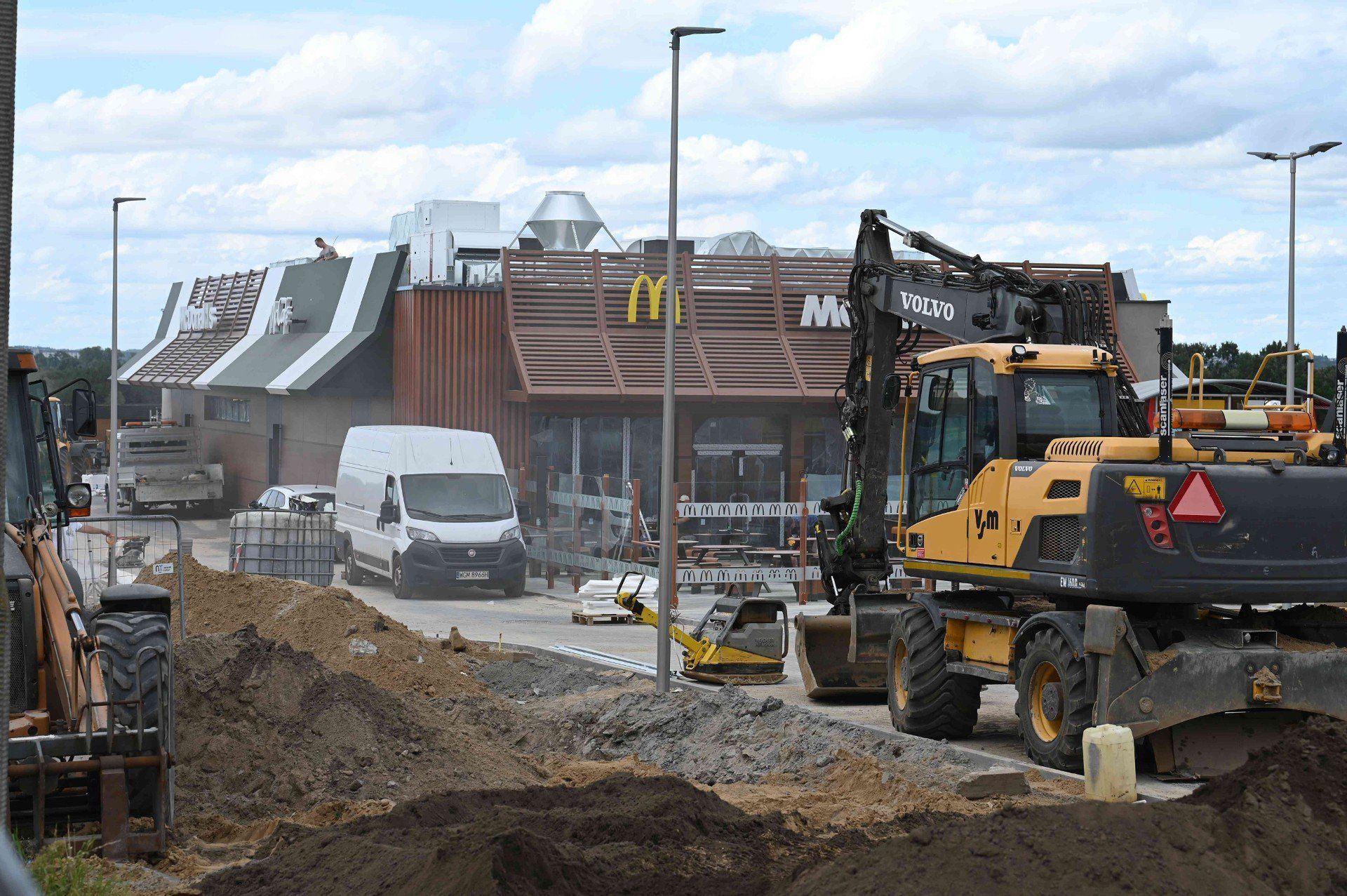 Tak 20 sierpnia 2025 r. wyglądała restauracja McDonald&#39;s w Chełmnie