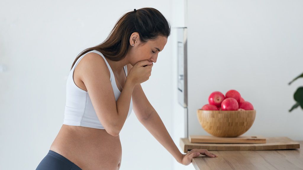 Wymioty w ciąży są jednym z pierwszych objawów tego stanu