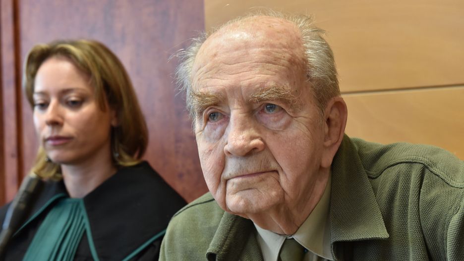 96-letni weteran wyzdrowiał z COVID-19. Czeka na wyrok ws. serialu w ZD