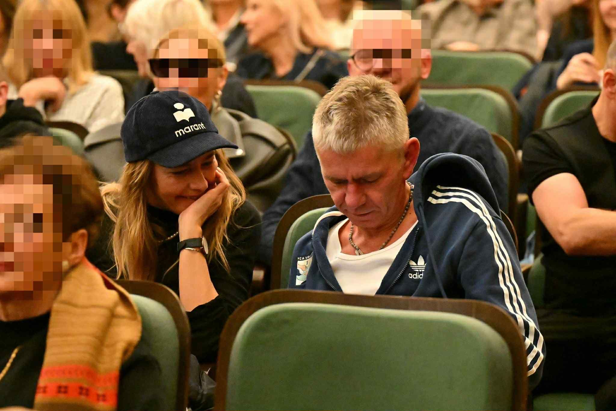 Kamila Baar, Adama Sajnuk