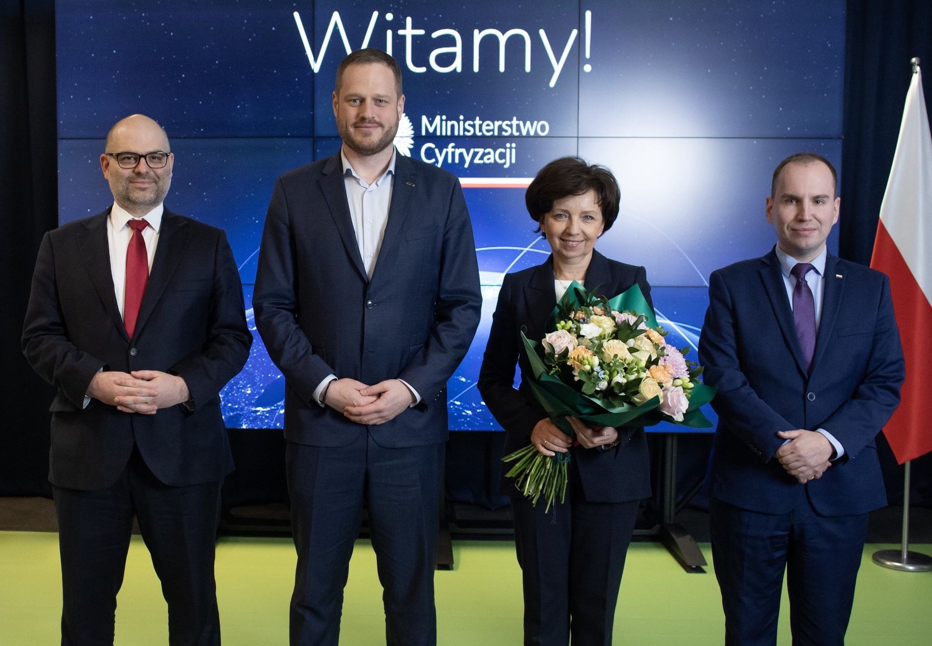 Burza wokół Ministerstwa Cyfryzacji. Zmieniała się władza i nie zapłacili za słynny rządowy program