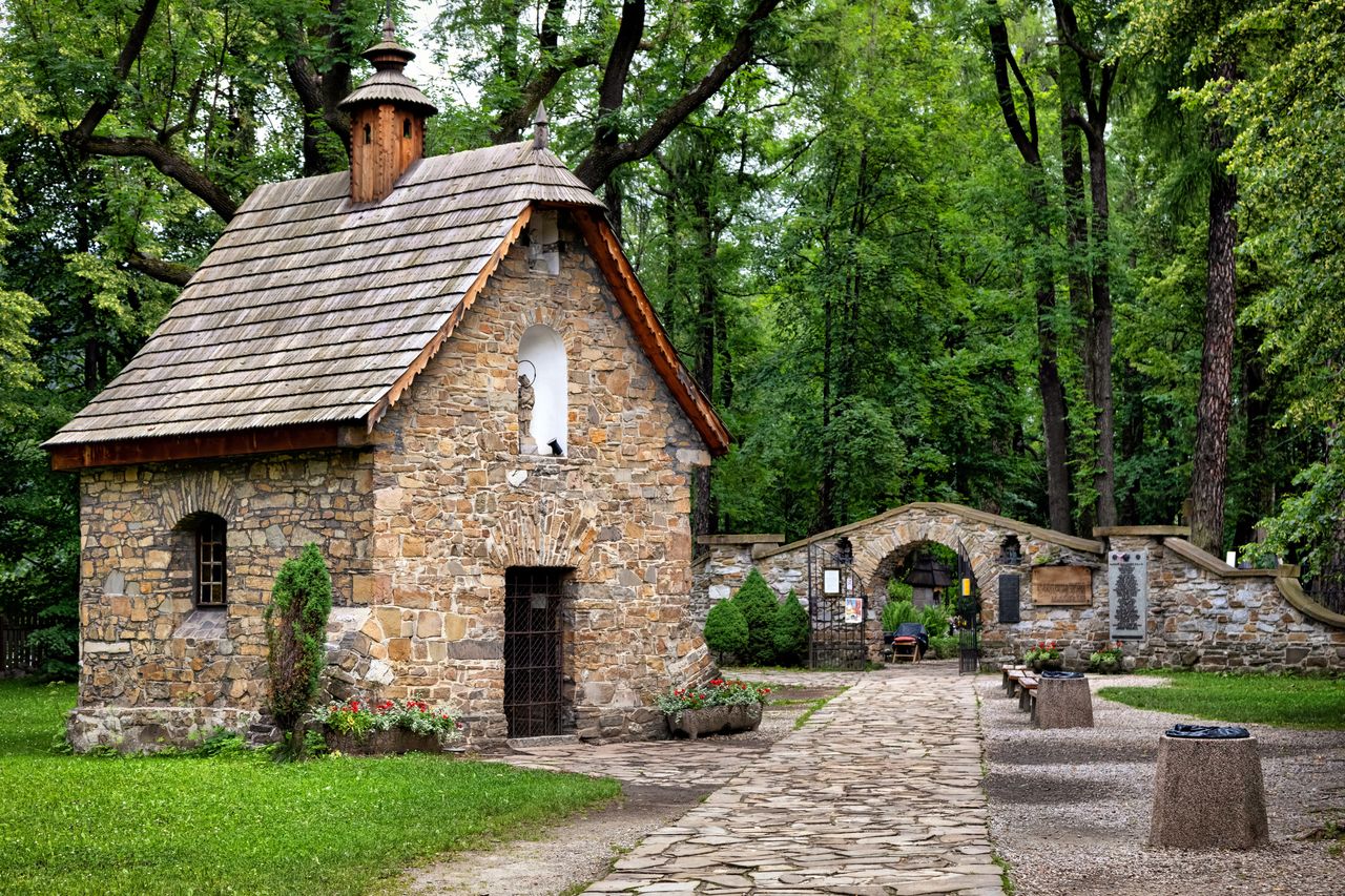 Kaplica Gąsieniców na Pęksowym Brzyzku