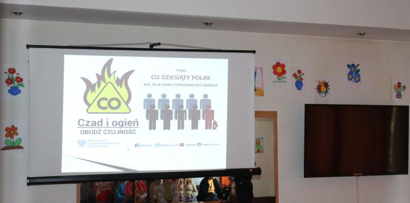 Strażacy edukowali seniorów z Domu Pomocy Społecznej